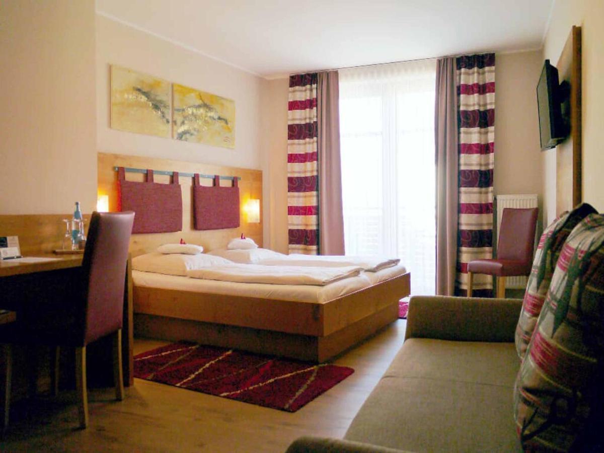 Da'Sporrer Hotel & Wirtshaus ノインブルク・フォルム・ヴァルト エクステリア 写真