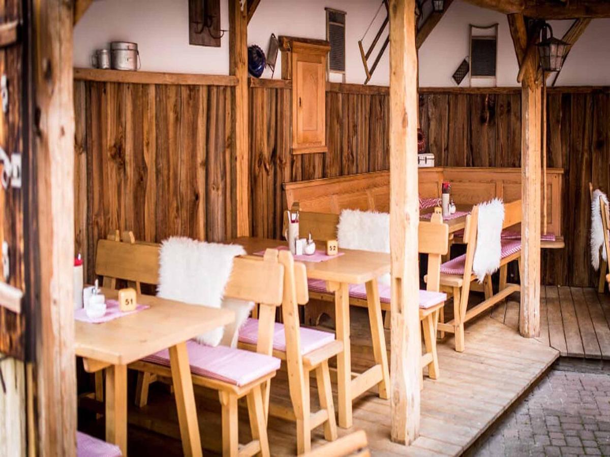 Da'Sporrer Hotel & Wirtshaus ノインブルク・フォルム・ヴァルト エクステリア 写真